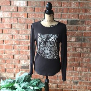 Long Sleeve Tee-Shirt Top